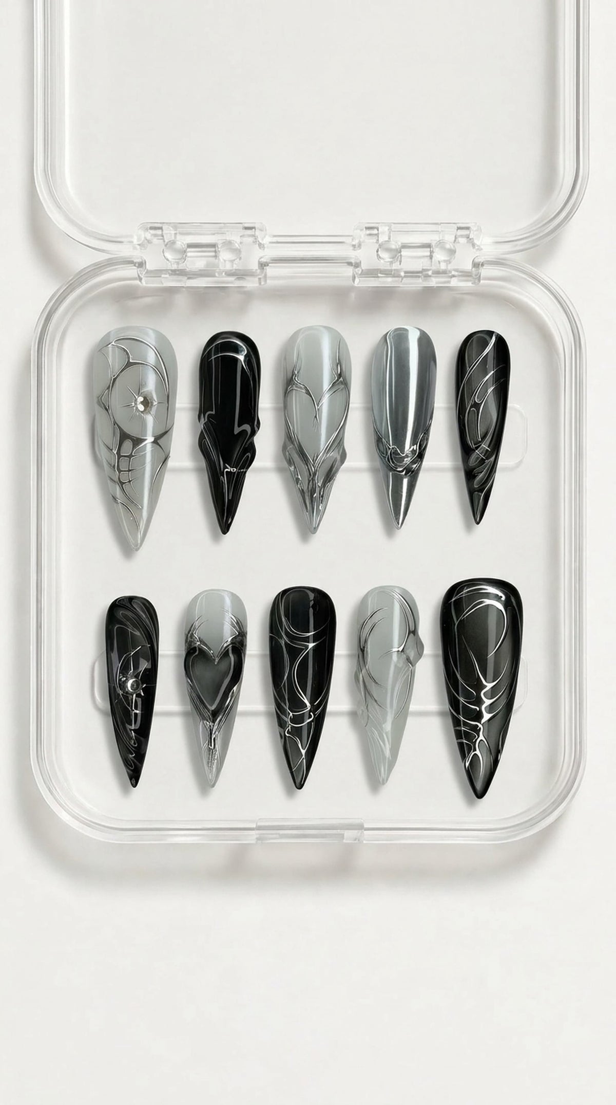 Black Silver Chrome Stiletto Press-On Nails | Muoi